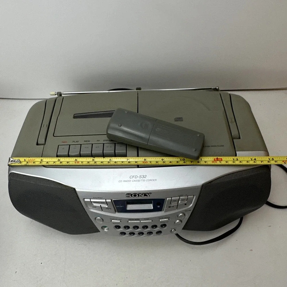 Vintage Sony CFD-S32 CD Radio Cassette AM/FM Boombox Mega Bass Gray Y2K + Remote